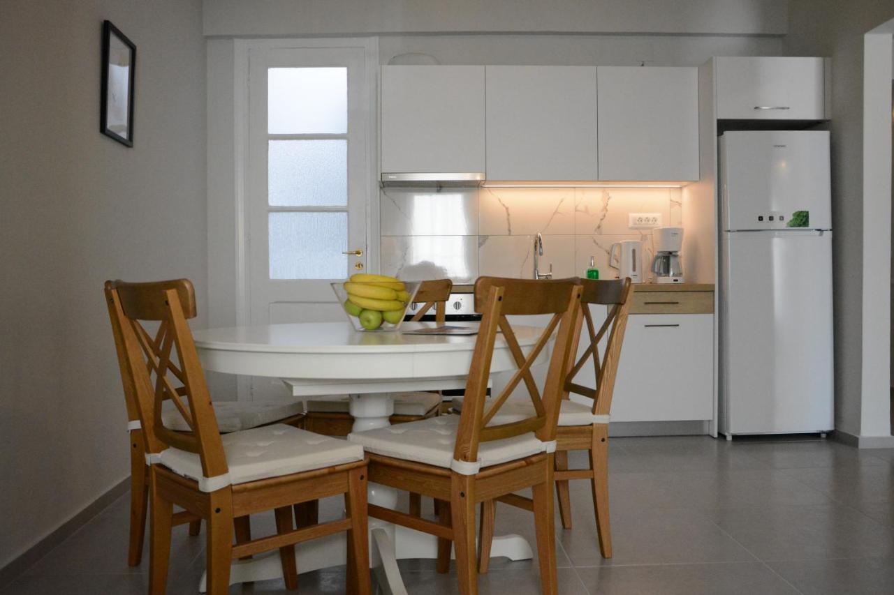 Central Park Apartments Candia Esterno foto